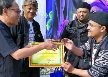 Lestarikan Seni Budaya, DKKG Beri Penghargaan kepada SMPN 1 Garut