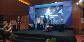 Foto : Ist/ Kadin Bersama Calon Bupati Ciamis, Dr. H Herdiat Sunarya didampingi calon Wakil Bupati Ciamis, H Yana D Putra berdialog Ekonomi Mandiri Rabu (20/11/2024) di Aula Wretikandayun, Situs Budaya Karang Kamulyan.