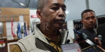 Foto : Ketua Tim Pemenangan Hersiat-Yana Diwawancarai usai Konferensi Pers Pilkada oleh KPU , Senin (25/11/2024)