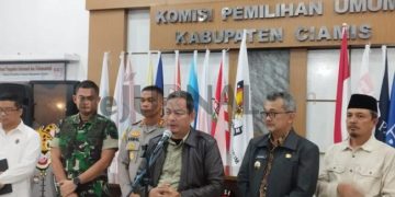 Foto : KPU Ciamis Gelar Konferensi Pers Terkait Pilkada Seusai Wafat Yana D Putra , Senin (25/11/2024)