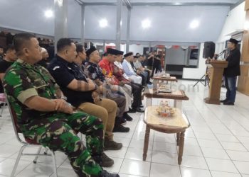 Foto : Jelang Penghitungan Suara KPU Ciamis Gelar Doa Bersama Di Joglo KPU Ciamis, Selasa (26/11/2024)