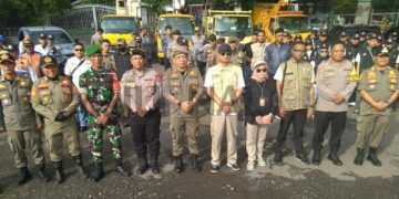 Memasuki Hari Tenang Sat Pol PP Kabupaten Bandung Fokus Tertibkan APK di Ibu Kota