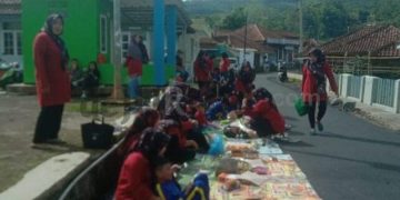 Warga Desa Margamekar Gelar Botram : Syukuri Perbaikan Jalan