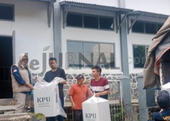 PPK Cisompet Distribusikan Logistik, Siap Sukseskan Pilkada 2024