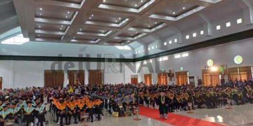 Foto : STIKes Muhammadiyah gelar wisuda Tahun Ajaran (TA) 2023-2024 di Gedung KH. Irfan Hielmy kompleks Islamic Center Ciamis, Pada Selasa (03/12/2024)