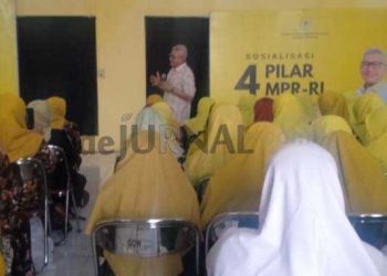 Foto : berbangsa dan bernegara di tengah masyarakat agar lebih baik, Anggota Dewan Perwakilan Rakyat Republik Indonesia (DPR RI), Agun Gunandjar Sudarsa, menggelar kegiatan reses sekaligus sosialisasi Empat Pilar MPR RI di Aula Puspita, Kabupaten Ciamis, pada Rabu (18/12/2024).
