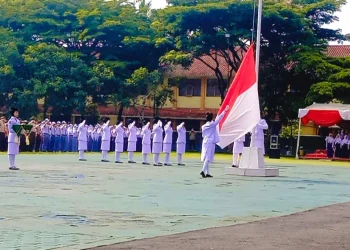 Foto : Pemkab Ciamis Gelar upacara peringatan Hari Ibu ke-96, Hari Bela Negara ke-76, dan Hari Kesetiakawanan Sosial Nasional Tingkat Kabupaten Ciamis di Taman Lokasana, Ciamis, Jawa Barat, Minggu (22/12/2024).
