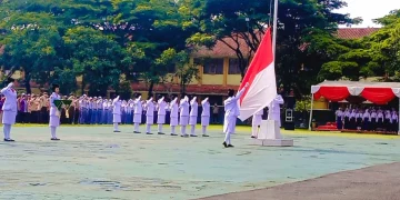 Foto : Pemkab Ciamis Gelar upacara peringatan Hari Ibu ke-96, Hari Bela Negara ke-76, dan Hari Kesetiakawanan Sosial Nasional Tingkat Kabupaten Ciamis di Taman Lokasana, Ciamis, Jawa Barat, Minggu (22/12/2024).