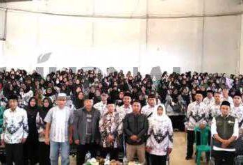 Peringati HUT ke 79 PGRI dan HGN 2024 Pengcab PGRI Arjasari Gelar Tablig Akbar