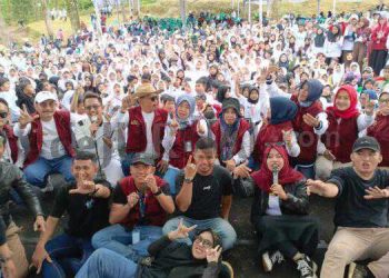 Ribuan Peserta Meriahkan  Jambore Literasi SD Leksam Bedas  2024 di Ciwidey,  Dr. H. Marlan: Dorong Tingkatkan Indeks Membaca di Kabupaten Bandung