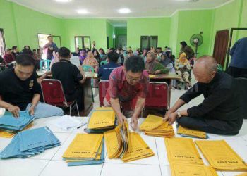 239 Bidang Sertifikat PTSL Diterima Warga Desa Marsel Hari Ini