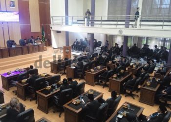 Foto : Dewan Perwakilan Rakyat Daerah (DPRD) Kabupaten Ciamis menggelar Rapat Paripurna dengan agenda pengumuman penetapan pasangan Bupati dan Wakil Bupati Ciamis terpilih hasil Pemilihan Kepala Daerah (Pilkada) 2024. Rapat Paripurna diselenggarakan di Ruang Rapat Paripurna DPRD Ciamis , Selasa (14/01/2025