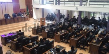 Foto : Dewan Perwakilan Rakyat Daerah (DPRD) Kabupaten Ciamis menggelar Rapat Paripurna dengan agenda pengumuman penetapan pasangan Bupati dan Wakil Bupati Ciamis terpilih hasil Pemilihan Kepala Daerah (Pilkada) 2024. Rapat Paripurna diselenggarakan di Ruang Rapat Paripurna DPRD Ciamis , Selasa (14/01/2025