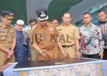 Resmikan Alun-alun  Ciwidey, Ini Harapan Bupati Bandung