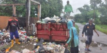 Warga berharap Secepatnya Dinas Lingkungan Hidup Agar Segera Angkut Sampah di TPS Dusun Rancabogo Desa Sukamulya