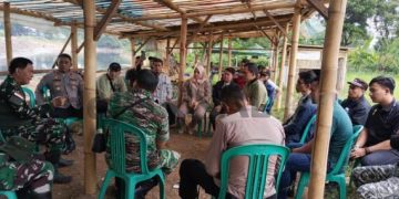 Mediasi Pertemuan Pemerintah Desa Mekarrahayu dengan Pengelola Sampah TPST Oxbow, Dansektor 8 Ingin Pihak Desa Dilibatkan