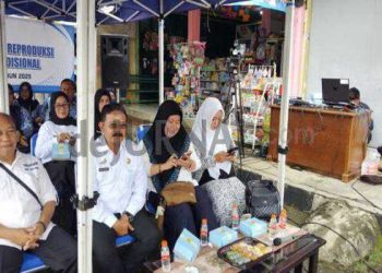 Jemput Bola DP2KBP3A Ciamis Adakan Layanan KB dan Kesehatan Reproduksi Di Pasar