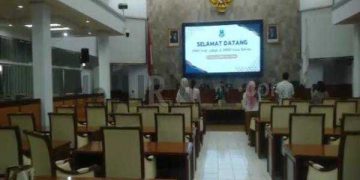 Diawali di Lingkup DPRD Garut, Setiap Pukul 10.00 WIB Pegawai Berdiri dan Nyanyikan Lagu Kebangsaan Indonesia Raya : Amanat Perda No. 8/2024