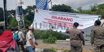 Banyak Bangunan Liar di Sepanjang Exit Tol Soreang, Dinas PUTR Kabupaten Bandung Larang Pembangunan Tanpa Izin