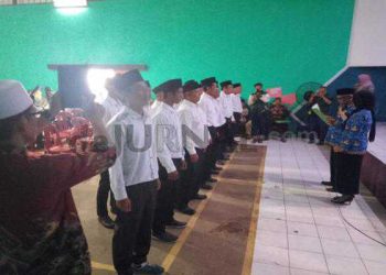 Dihadiri Tidak Kurang dari 500 Orang, Warga Nagrak Padati Aula Desa Hadiri Pelantikan Jabatan Ketua RW Serentak Masa Bakti 2025 -2029