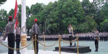 Dalam Rangka Hari Kesadaran Nasional, Polda Jabar Gelar Upacara Bendera