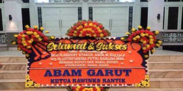 Pendopo Dibanjiri Karangan Bunga Ucapan Selamat Atas Pelantikan Bupati dan Wakil Bupati, Salah Satunya Dari ABAM Garut