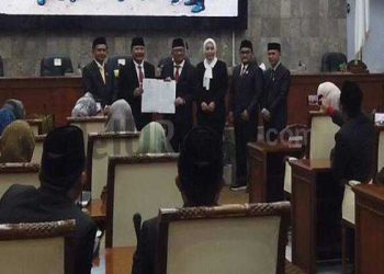 Prosesi Rapat Paripurna DPRD Garut Dalam Agenda Sertijab Pj Bupati ke Bupati Garut dan Pidato Perdana Pasca Pelantikan