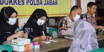 Ciptakan Ciamis Harmonis Polres Ciamis Gelar Ngariung Bareng dan Bhakti Kesehatan di Desa Selasari