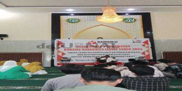 Foto : Bawaslu Menggelar Ngabuburit Pengawasan Bersama 10 organisasi