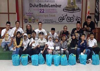 Foto : ist/ Komunitas DBL salurkan Bantuan untuk Anak Yatim di Acara Ulang Tahun ke 11