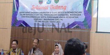 Foto : kegiatan kaji banding SMPN 1 Baregbeg