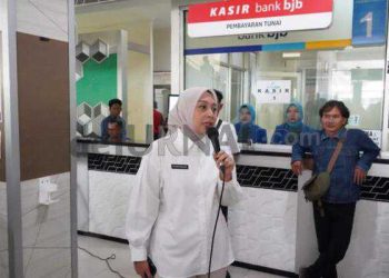 Pastikan Kelancaran Pemutihan Pajak Kendaraan, Wabup Garut Tinjau Samsat