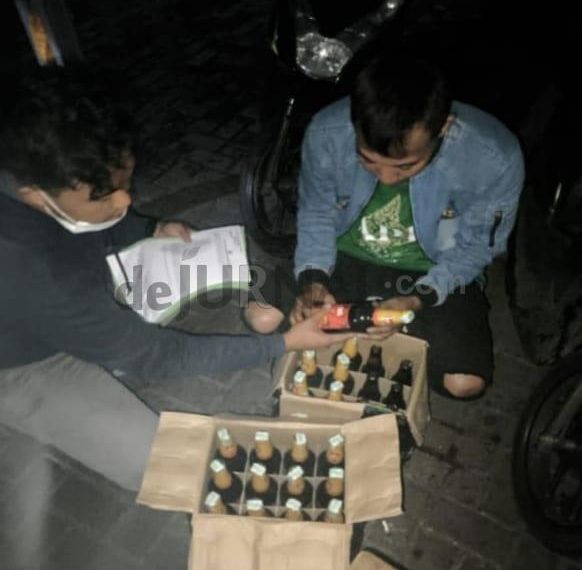 Polres Garut Gelar Razia Miras, Puluhan Botol Diamankan