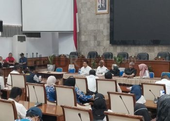 Ribuan Tenaga Honorer Unjuk Rasa di DPRD Garut, Diterima Komisi I