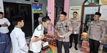 Polda Jabar Berikan Santunan Kepada Anak Yatim Piatu
