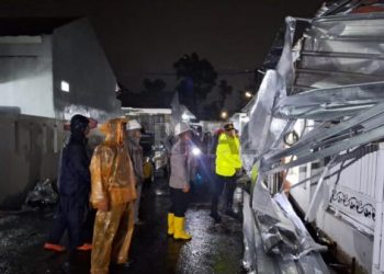 Polres Garut Laksanakan Patroli Mitigasi dan Bantu Evakuasi