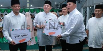 Percepatan Evakuasi Korban Banjir, Bupati Bandung Dadang Supriatna Distribusikan  Bantuan Perahu ke-16 Kecamatan