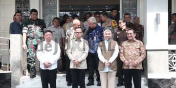 Bupati dan Wabup Garut Menerima Kunjungan Wamendagri Terkait Penataan Humanis PKL