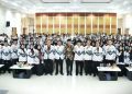 Foto : Bupati Ciamis Herdiat Sunarya berfoto bersama jajaran kepengurusan PGRI Ciamis dan anggota usai acara Halalbihalal di Aula Stikes Muhammadiyah Ciamis. Sabtu (12/04/2025)