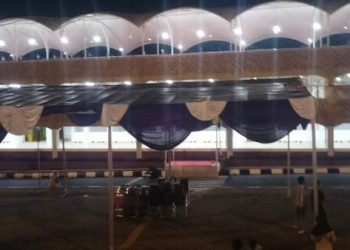 Foto : Beberapa persiapan dilakukan untuk pembukaan alun alun hasil revitalisasi , area foodcourt dan parkir .