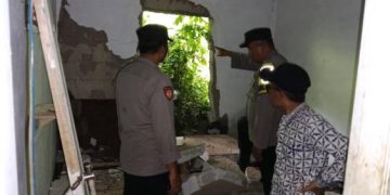 Bencana Alam Tebing Longsor Hantam Bangunan Rumah Warga di Ciamis