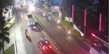 Foto : Kendaraan Yang Melintas Di Sabtu Malam Masih Terurai Aman Lancar dan Tertib. Sabtu (07/6/04/2025) dini hari