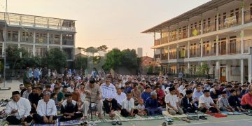 DKM Al-Haq Margahayu Gelar Sholat Idul Fitri 1446 H. Ust. Yoggi : Indikator Ibadah Puasa Yang Diterima
