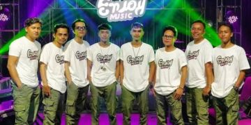 Enjoymusic, Sesuai Namanya 8 Personil Ini Enjoy Main Musik