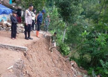 Telah Terjadi Tanah Longsor dan Pergeseran Tanah di Wilayah Banjarwangi Garut