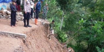 Telah Terjadi Tanah Longsor dan Pergeseran Tanah di Wilayah Banjarwangi Garut