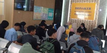 Lonjakan Pencari Kerja Pasca Kelulusan, Disnaker Ciamis Terbitkan 1.305 Kartu Kuning Hingga April 2025