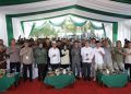 Ketua DPRD Kabupaten Bandung Hj. Renie Rahayu Fauji (ke 6 dari kiri) menghadiri peresmian Alun-alun  Kecamatan Paseh.