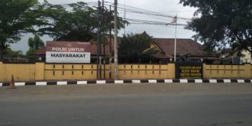 Agar Terlihat Rapih Dan Indah, AKP Ikin Sodikin Percantik Kantor Mapolsek Pagaden
