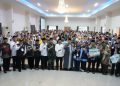Bupati Bandung Dadang Supriatna melepas keberangkatan jemaah haji kloter 18.